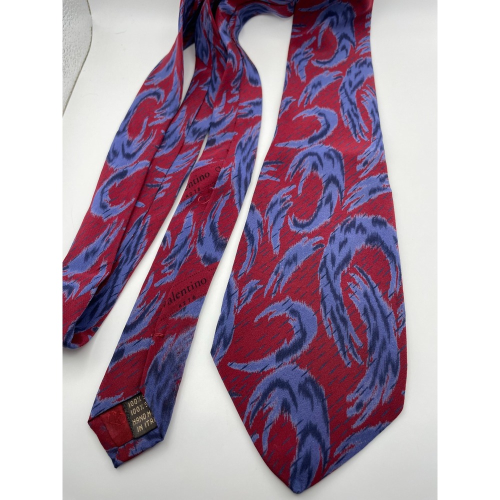 Valentino Cravatte Silk Tie Red Blue Abstract Feather Hand Made Italy Vintage